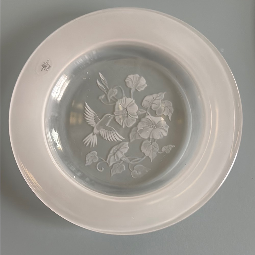 Avon vintage hummingbird plate